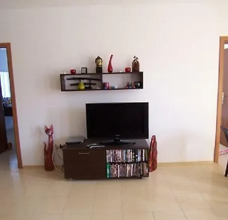 92 Apartament *