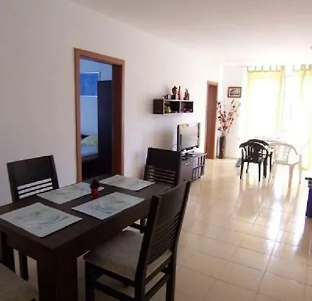 Apartament 92 *